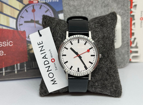 Mondaine classic stainless - classic,