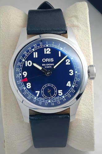 Oris big crown - crown, date